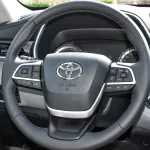 Toyota Highlander Hybrid GLE 2.5L V4 2023 Model Year Silver Color - Thumbnail 16