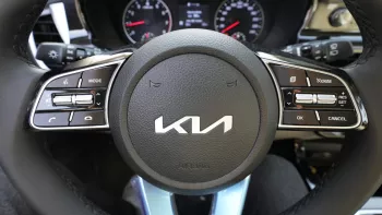 Kia Seltos 1.5L V4 FWD 2023 Model Year Blue Color