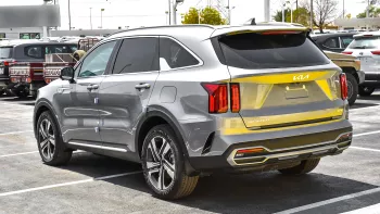Kia Sorento Hybrid 1.6L V4 FWD 2023 Model Year Silver Color