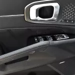 Kia Sorento Hybrid 1.6L V4 FWD 2023 Model Year Silver Color - Thumbnail 8