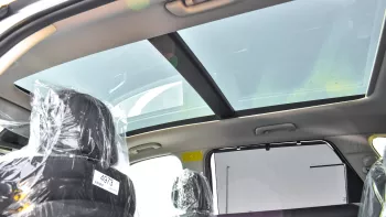 Kia Sorento Hybrid 1.6L V4 FWD 2023 Model Year Silver Color