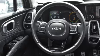 Kia Sorento Hybrid 1.6L V4 FWD 2023 Model Year Silver Color