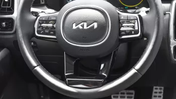 Kia Sorento Hybrid 1.6L V4 FWD 2023 Model Year Silver Color