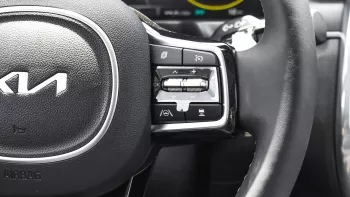 Kia Sorento Hybrid 1.6L V4 FWD 2023 Model Year Silver Color