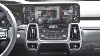 Kia Sorento Hybrid 1.6L V4 FWD 2023 Model Year Silver Color