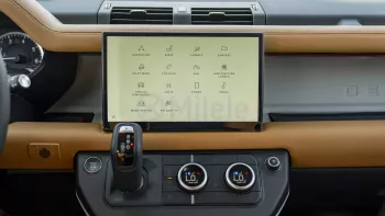 2023 LAND ROVER DEFENDER 130 S P400 3.0L PETROL AT AWD – SANTORINI BLACK
