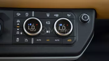 2023 LAND ROVER DEFENDER 130 S P400 3.0L PETROL AT AWD – SANTORINI BLACK