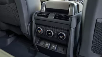 2023 LAND ROVER DEFENDER 130 X-DYNAMIC SE P400 3.0L PETROL AT AWD – SANTORINI BLACK