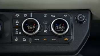 2023 LAND ROVER DEFENDER 130 X-DYNAMIC HSE P400 3.0L PETROL AT AWD – SANTORINI BLACK