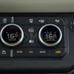 2023 LAND ROVER DEFENDER 130 X-DYNAMIC HSE P400 3.0L PETROL AT AWD – SANTORINI BLACK - Thumbnail 10