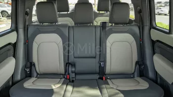 2023 LAND ROVER DEFENDER 130 X-DYNAMIC HSE P400 3.0L PETROL AT AWD – SANTORINI BLACK