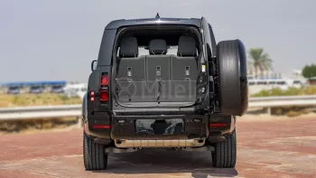 2023 LAND ROVER DEFENDER 130 X-DYNAMIC HSE P400 3.0L PETROL AT AWD – SANTORINI BLACK
