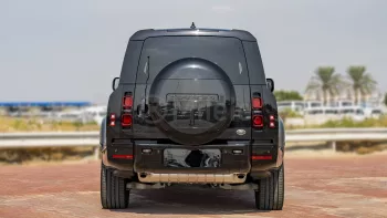 2023 LAND ROVER DEFENDER 130 X-DYNAMIC HSE P400 3.0L PETROL AT AWD – SANTORINI BLACK