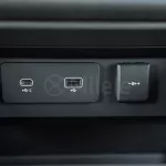2023 LAND ROVER DEFENDER 130 X-DYNAMIC SE P400 3.0L PETROL AT AWD – FUJI WHITE - Thumbnail 11