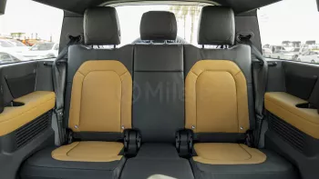 2023 LAND ROVER DEFENDER 130 X-DYNAMIC SE P400 3.0L PETROL AT AWD – FUJI WHITE