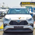 Toyota Highlander Limited 2.5L Hybrid Silver Color 2023 Model Year - Thumbnail 2