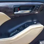 Toyota Highlander Limited 2.5L Hybrid Silver Color 2023 Model Year - Thumbnail 8