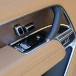 Land Rover Range Rover Vogue Autobiography 4.4L Supercharged V8 P530 2023 - Thumbnail 10