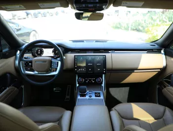 Land Rover Range Rover Vogue Autobiography 4.4L Supercharged V8 P530 2023