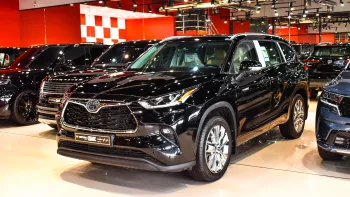 Toyota Highlander Limited 2.5L 2023 Model Year Black Color