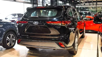 Toyota Highlander Limited 2.5L 2023 Model Year Black Color