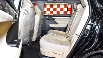 Toyota Highlander Limited 2.5L 2023 Model Year Black Color