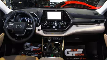 Toyota Highlander Limited 2.5L 2023 Model Year Black Color