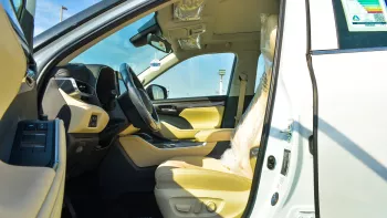 Toyota Highlander Limited 2.5L Hybrid 2023 Model Year Silver Color