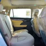Toyota Highlander Limited 2.5L Hybrid 2023 Model Year Silver Color - Thumbnail 12