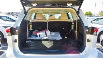 Toyota Highlander Limited 2.5L Hybrid 2023 Model Year Silver Color