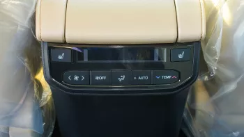 Toyota Highlander Limited 2.5L Hybrid 2023 Model Year Silver Color