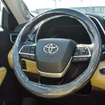 Toyota Highlander Limited 2.5L Hybrid 2023 Model Year Silver Color - Thumbnail 17