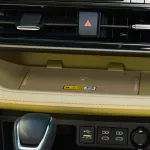 Toyota Highlander Limited 2.5L Hybrid 2023 Model Year Silver Color - Thumbnail 20