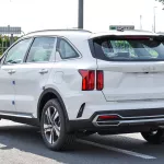 Kia Sorento 2.5L Full Option 2023 Model Year White Color - Thumbnail 4