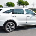Kia Sorento 2.5L Full Option 2023 Model Year White Color - Thumbnail 7