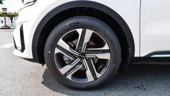 Kia Sorento 2.5L Full Option 2023 Model Year White Color