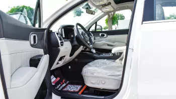 Kia Sorento 2.5L Full Option 2023 Model Year White Color