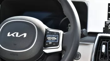 Kia Sorento 2.5L Full Option 2023 Model Year White Color
