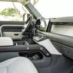 2023 LAND ROVER DEFENDER 130 S P400 3.0P AT AWD – FUJI WHITE - Thumbnail 13