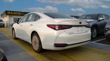 Lexus ES300 Hybrid V4 2.5L 2023 Model Year White Color
