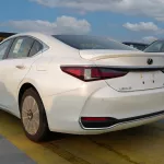 Lexus ES300 Hybrid V4 2.5L 2023 Model Year White Color - Thumbnail 5