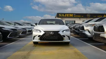 Lexus ES300 Hybrid V4 2.5L 2023 Model Year White Color