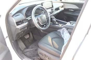Toyota Grand Highlander 2.4L Limited Hybrid 2024 Model Year White Color