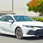 Toyota Camry LE 2.5L Hybrid 2024 Model Year White Color - Thumbnail 3