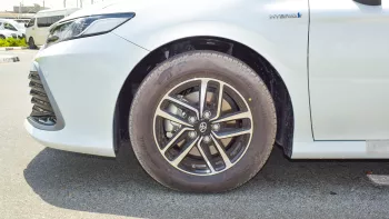 Toyota Camry LE 2.5L Hybrid 2024 Model Year White Color