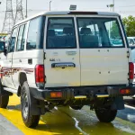 Toyota Land Cruiser LC 76 5 DOORS V8 DSL 2024 Model Year White Color - Thumbnail 6