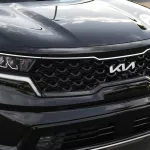 Kia Sorento 1.6L Hybrid 2023 Model Year Black Color - Thumbnail 4