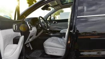 Kia Sorento 1.6L Hybrid 2023 Model Year Black Color