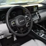 Kia Sorento 1.6L Hybrid 2023 Model Year Black Color - Thumbnail 16