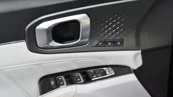 Kia Sorento 1.6L Hybrid 2023 Model Year Black Color